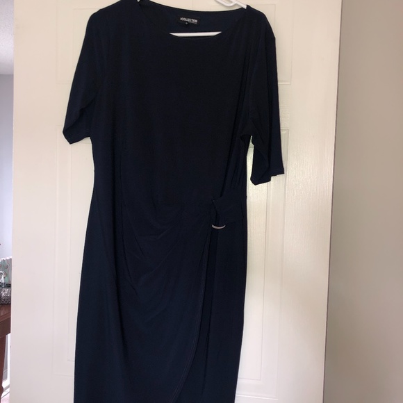 Dresses - Picture 2 of 2